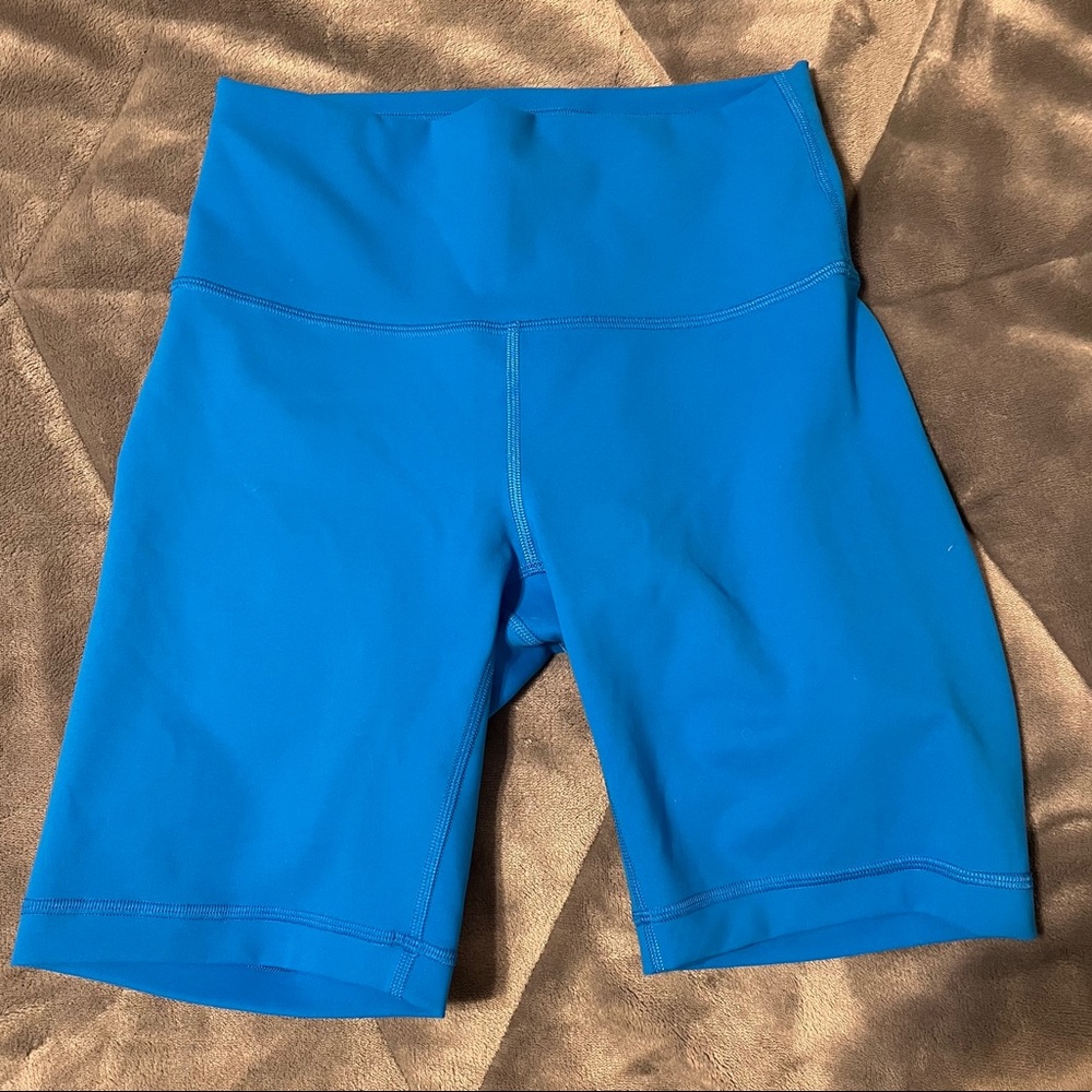 Lululemon Size 6 Wunder Train High-Rise Short 8”